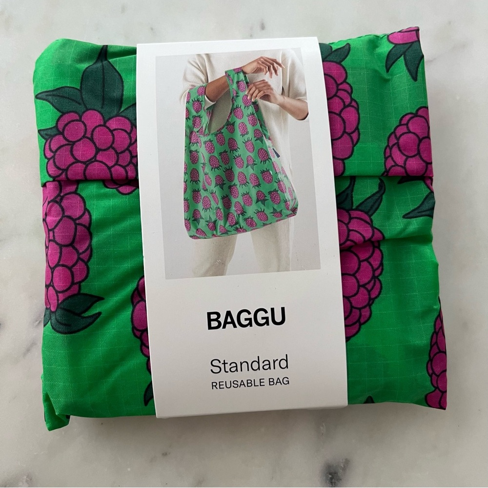 LAST ONE ✨ NWT BAGGU Standard Reusable Bag Green Raspberry